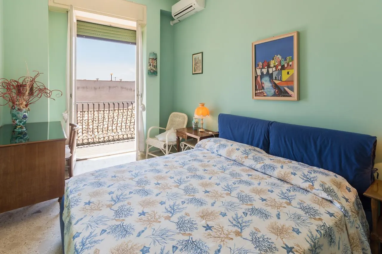 Teatro Greco Balcony Apartment Taormina 0*,  Italia