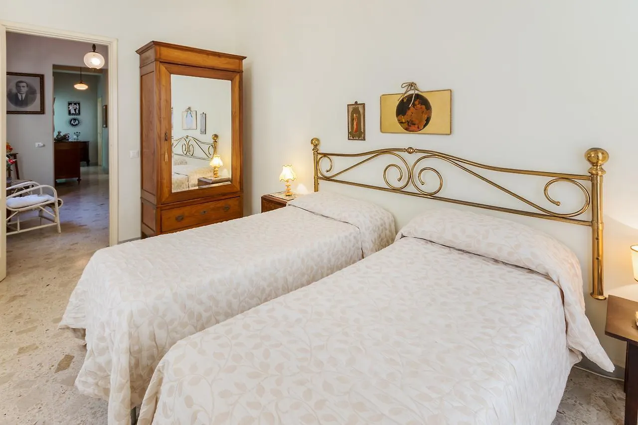 Teatro Greco Balcony Apartment Taormina